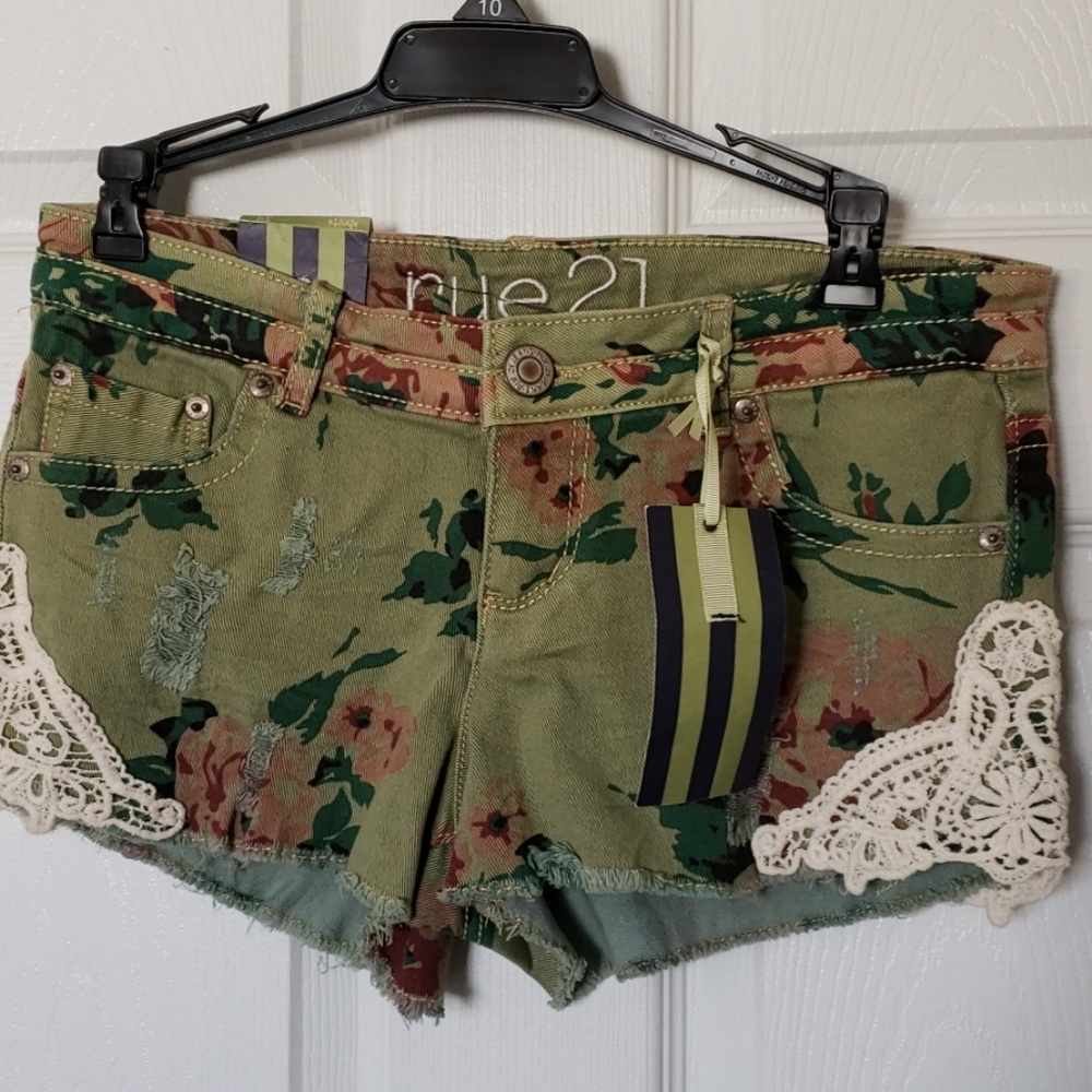 Rue 21 shorts